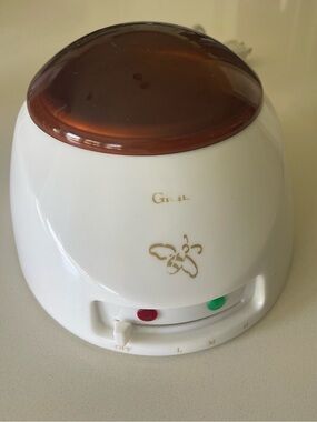 GiGi Professional Multi-Purpose Wax Warmer